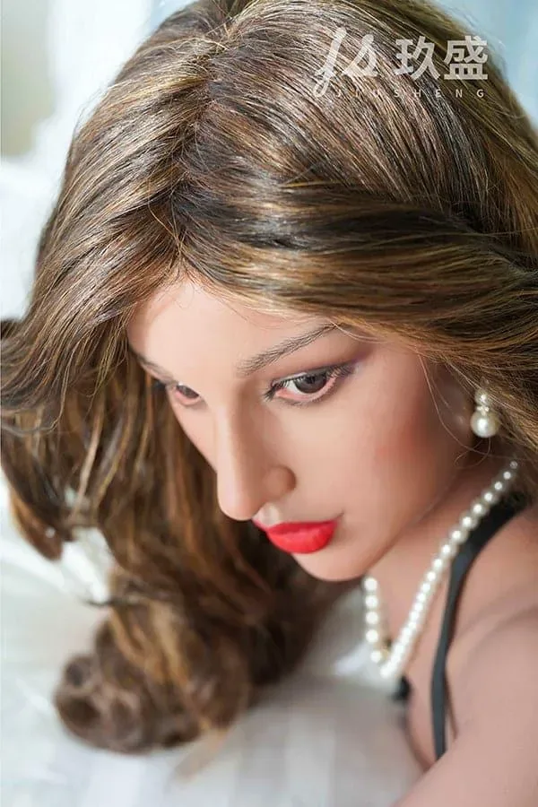 162CM (5' 4") LIFELIKE MATURE SEX DOLL view 6
